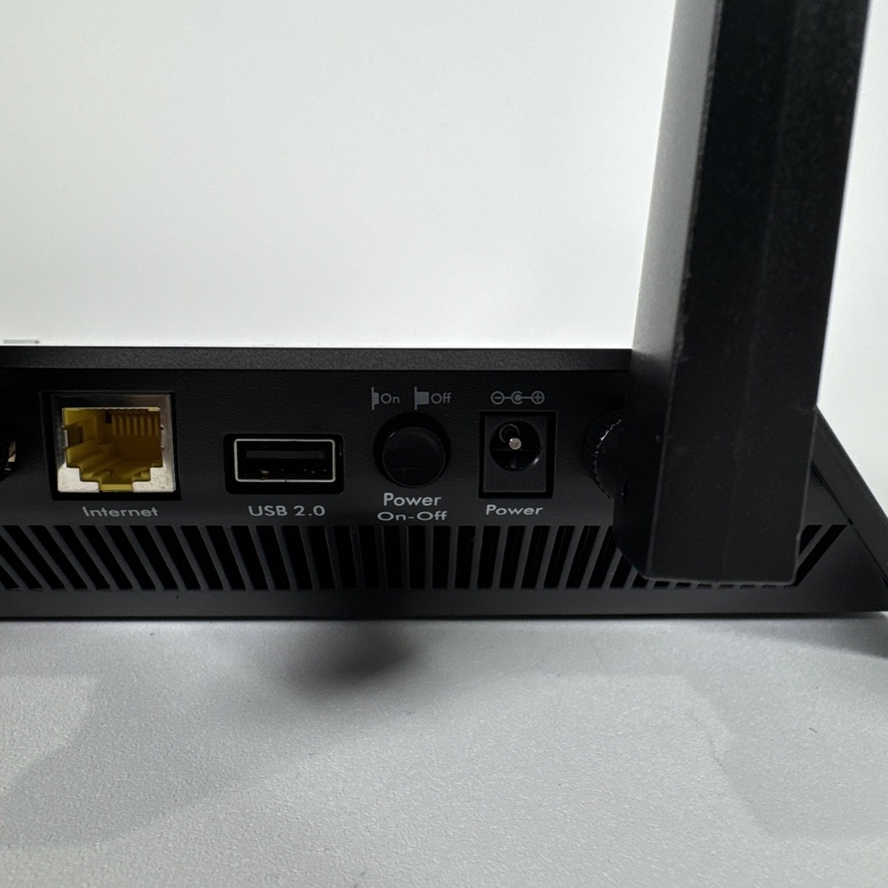 Netgear‎ Nighthawk AC9100 R7000 - Picture 12 of 16